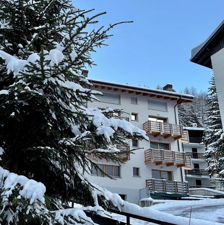 Il Ruscello Mountain Apartment Madesimo Luaran gambar